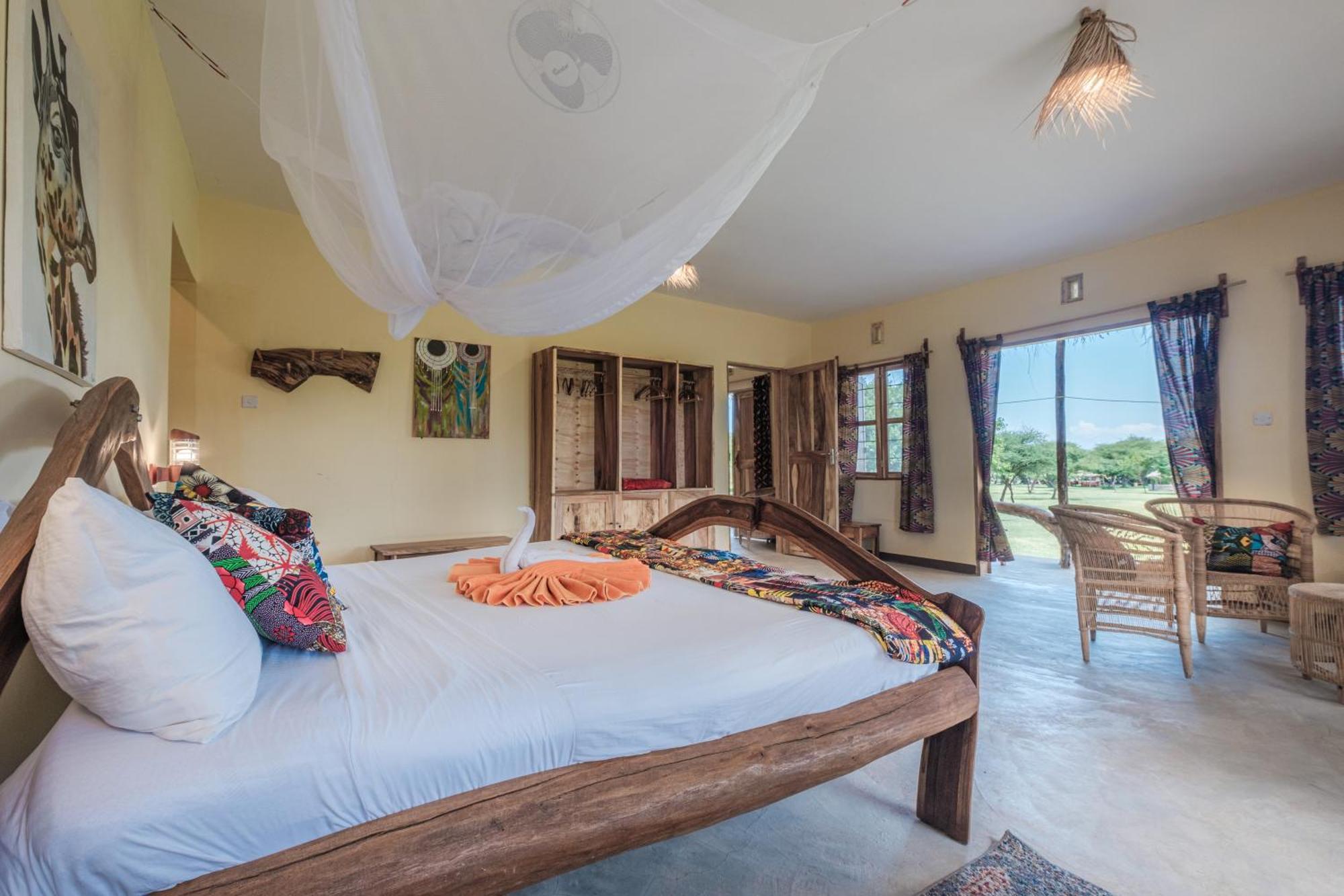 Lake Natron Maasai Giraffe Eco Lodge And Camping Mtowabaga Екстериор снимка
